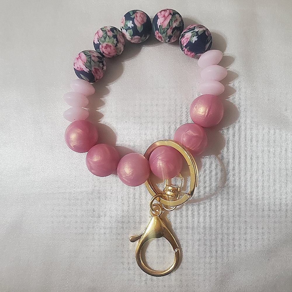 Key chain wristlet